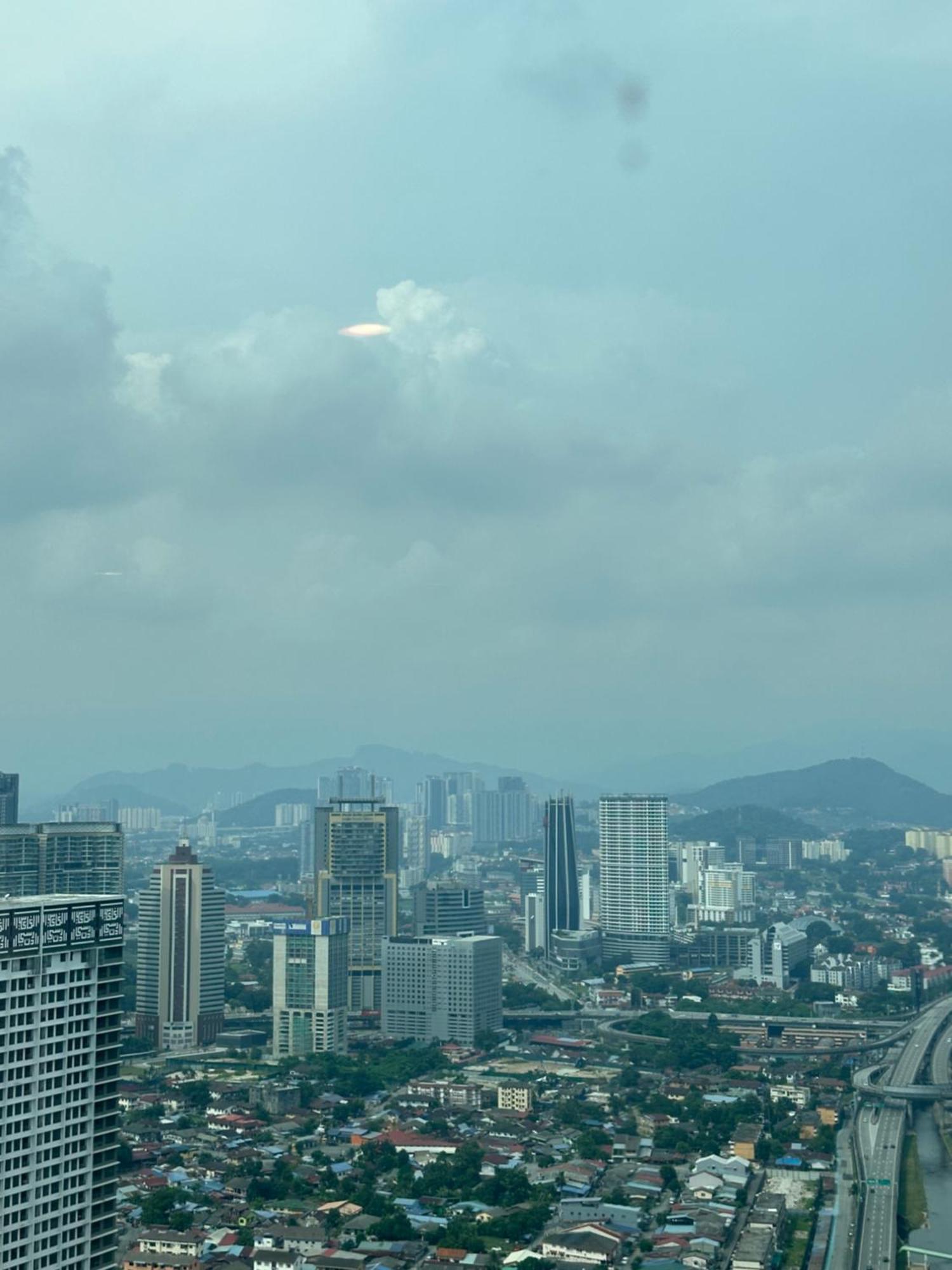 Pangsapuri Platinum 2 Klcc By Bhs *